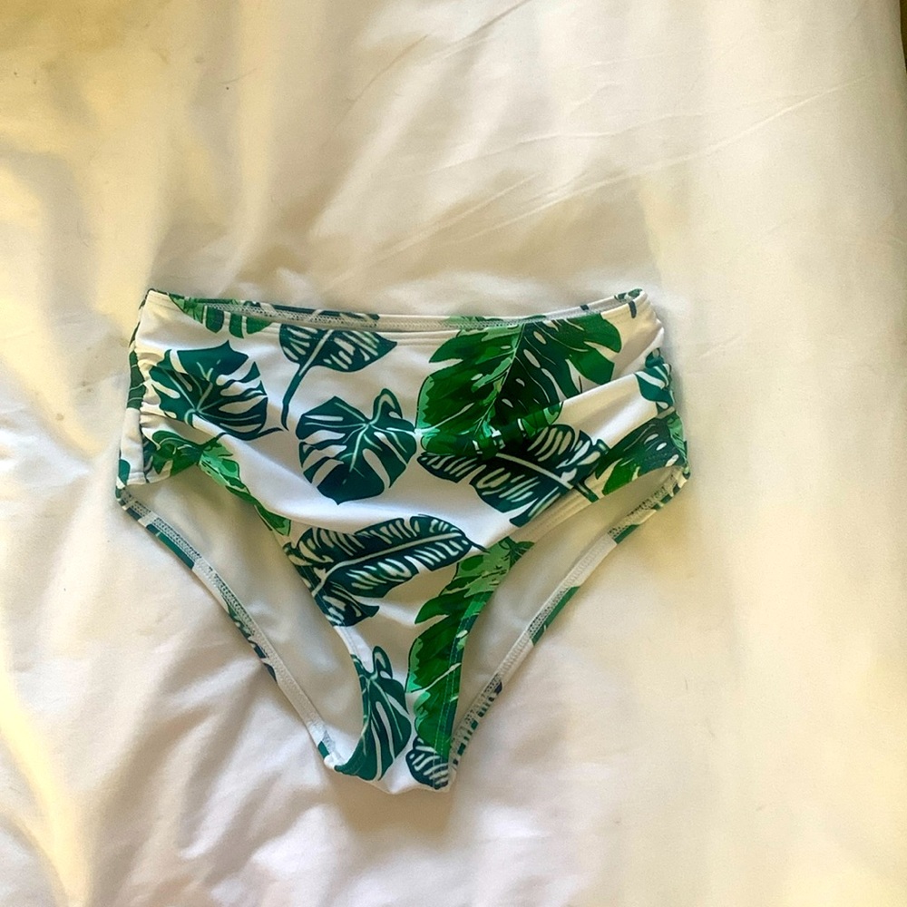 Shein high waisted bottoms- green, & white- size 10/12- palm leaf print